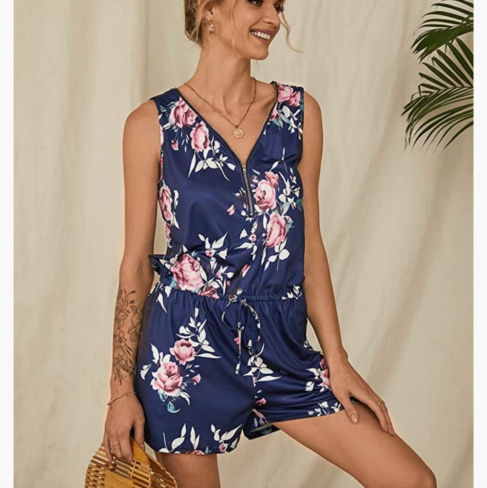 Short Romper Sleeveless Floral, V Neck Half Zip Cute Playsuit Jumper w/pockets